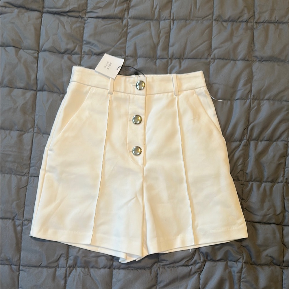 Elegant Cream High-Waisted Women's Shorts